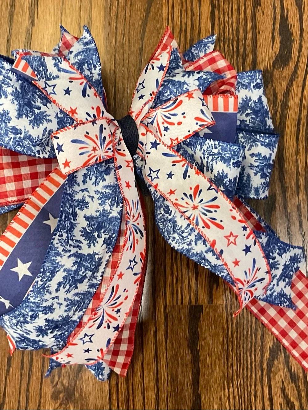 Patriotic Red, White & Blue Holiday Bow Wreath Accent